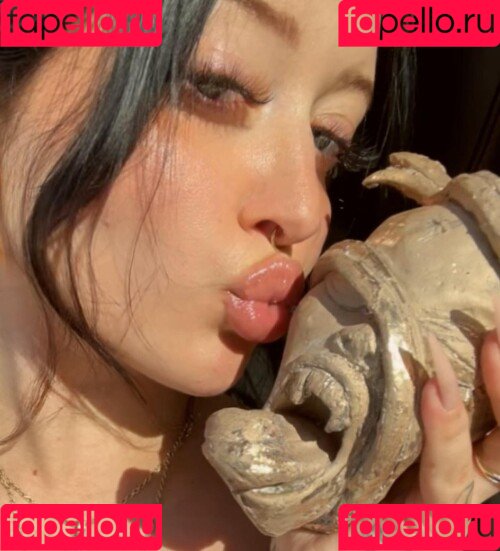 Laney Baby Onlyfans Photo Gallery 