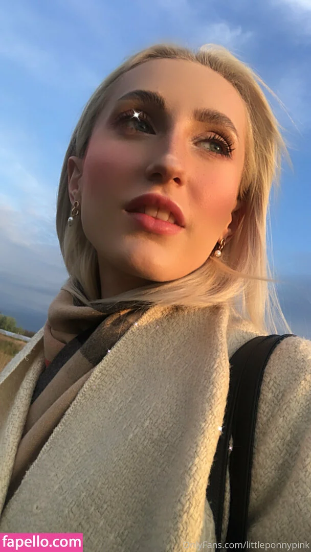 littleponnypink Onlyfans Photo Gallery 