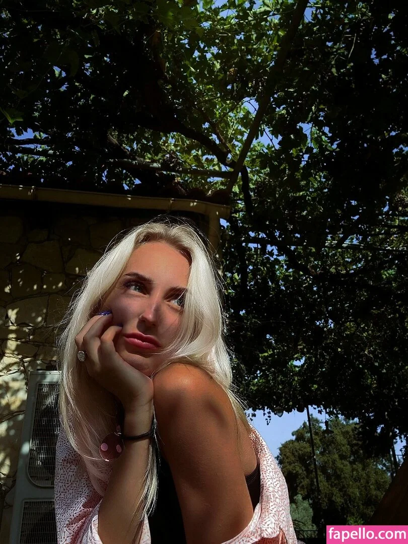 littleponnypink Onlyfans Photo Gallery 