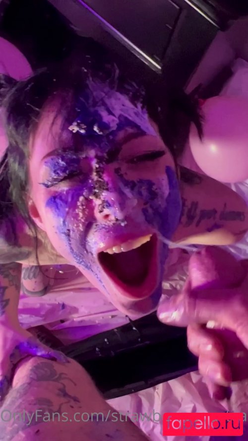 Strawberrysquirtcake Onlyfans Photo Gallery 