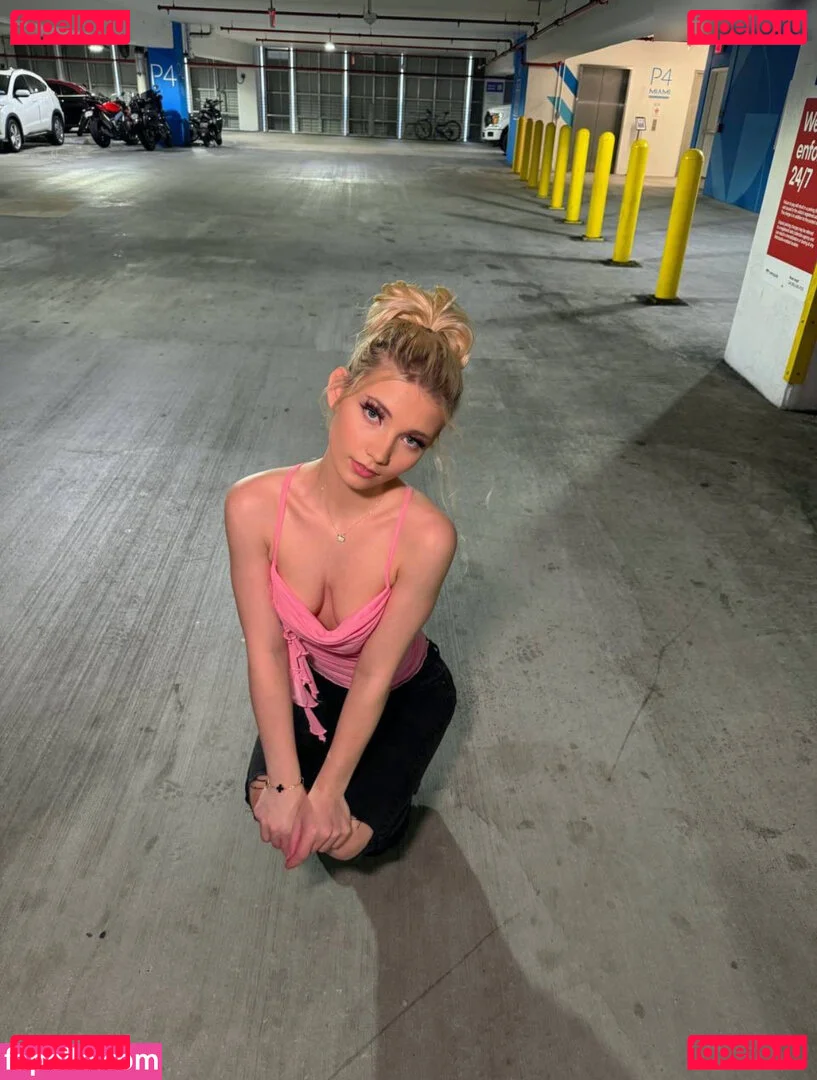 Chlostar Onlyfans Photo Gallery 