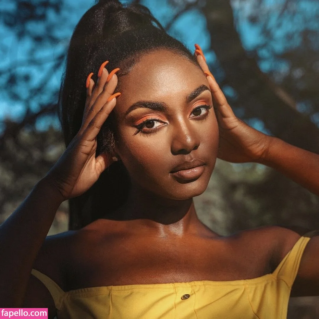 Kenicherie Onlyfans Photo Gallery 