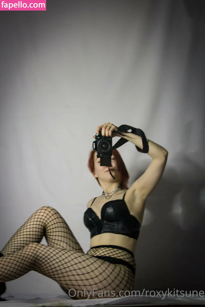 roxykitsune Onlyfans Photo Gallery 