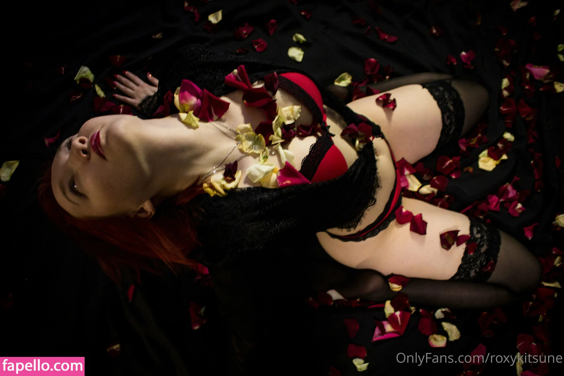 roxykitsune Onlyfans Photo Gallery 