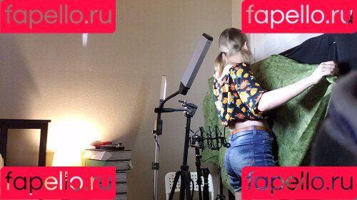 softlygaloshes Onlyfans Photo Gallery 