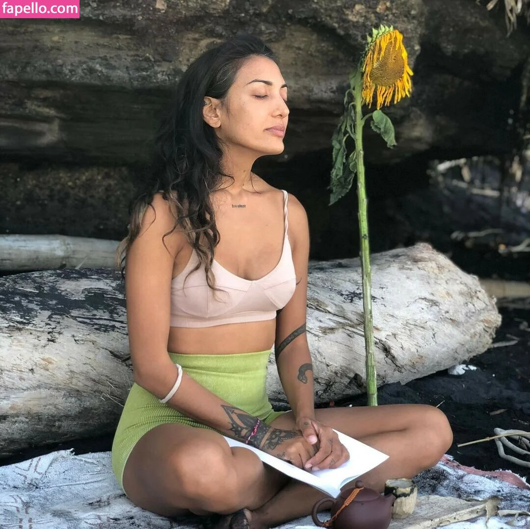 charlenaishani Onlyfans Photo Gallery 