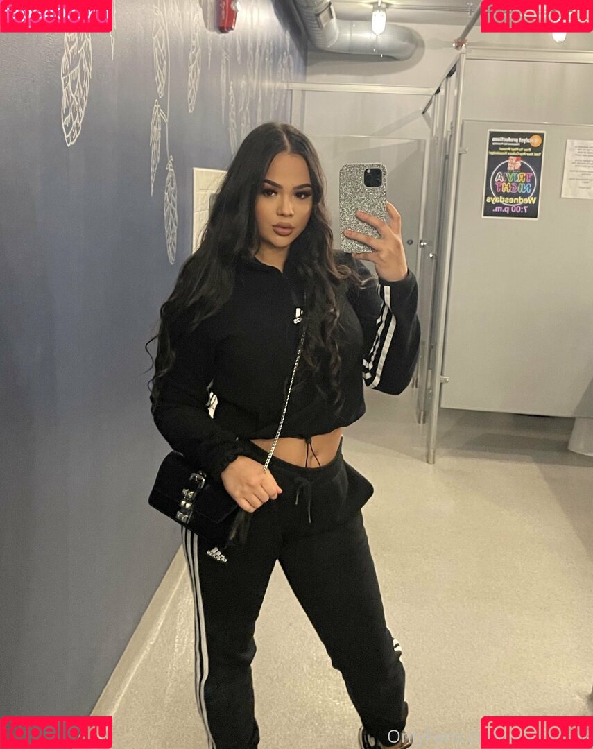 desmariie Onlyfans Photo Gallery 