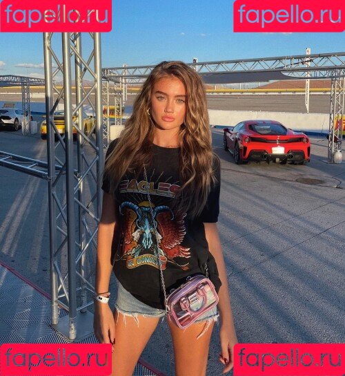 Sophie stray Onlyfans Photo Gallery 