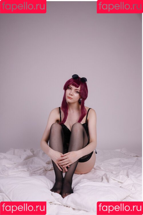 DieHanane Onlyfans Photo Gallery 