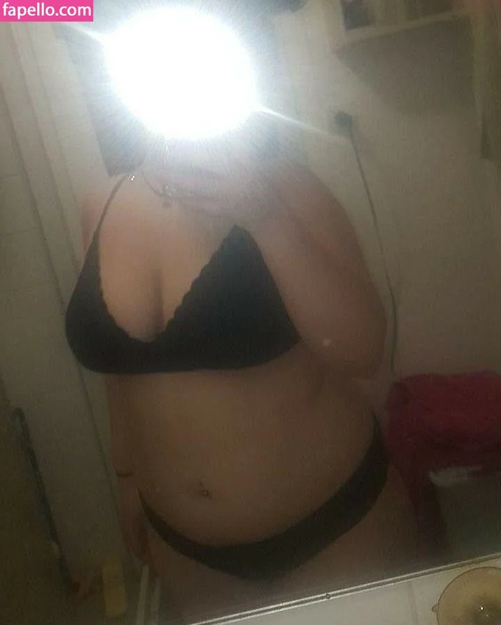 cumslut_val Onlyfans Photo Gallery 