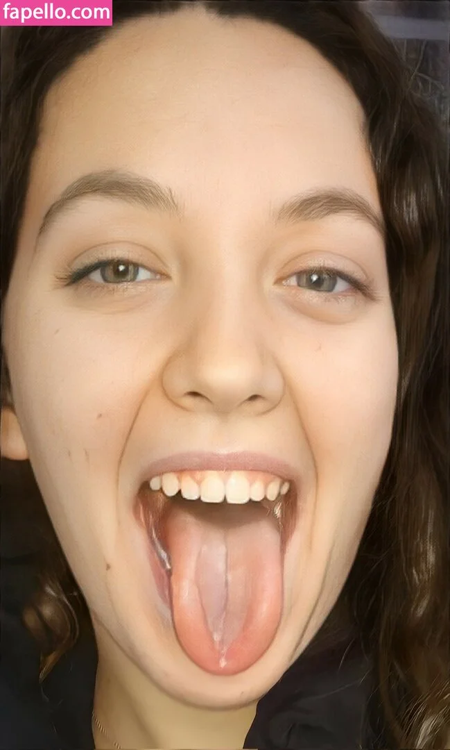 cumslut_val Onlyfans Photo Gallery 