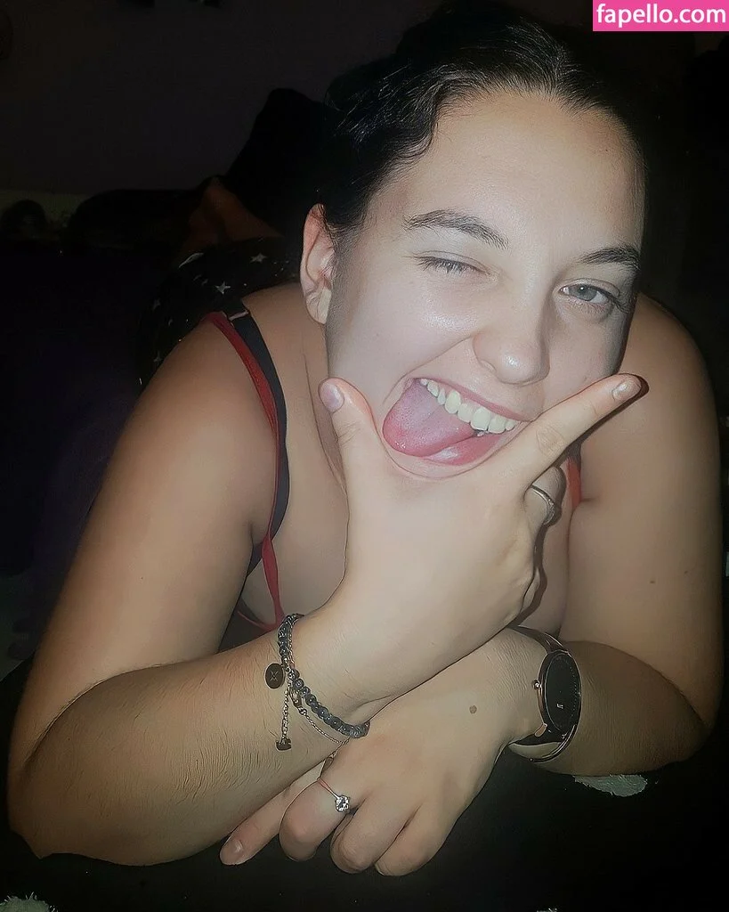 cumslut_val Onlyfans Photo Gallery 