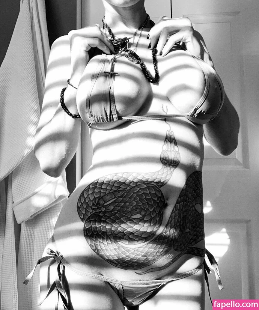 SilentMary Onlyfans Photo Gallery 