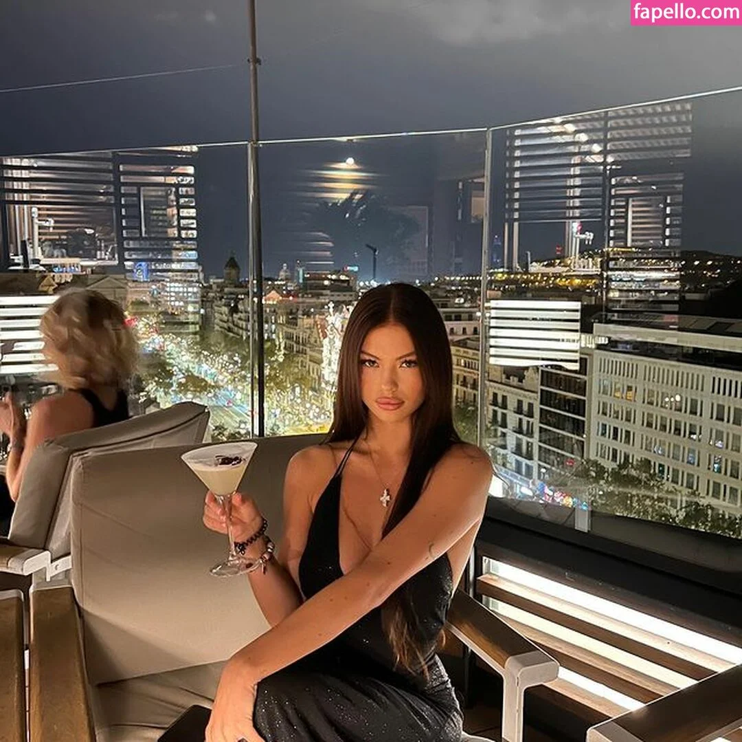 miyamori Onlyfans Photo Gallery 