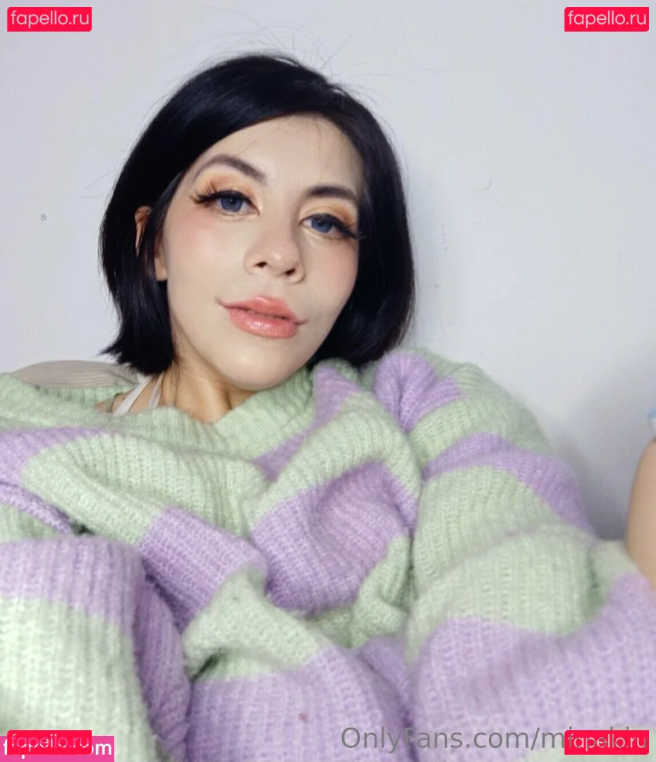 minakin Onlyfans Photo Gallery 