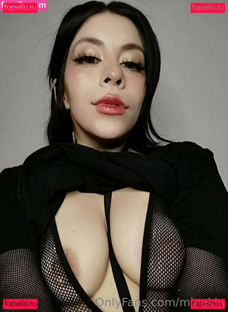 minakin Onlyfans Photo Gallery 