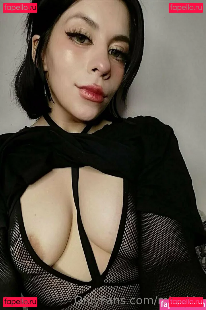 minakin Onlyfans Photo Gallery 