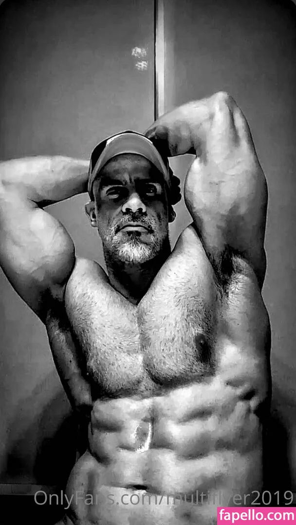 multiflyer2019 Onlyfans Photo Gallery 