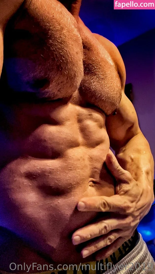 multiflyer2019 Onlyfans Photo Gallery 