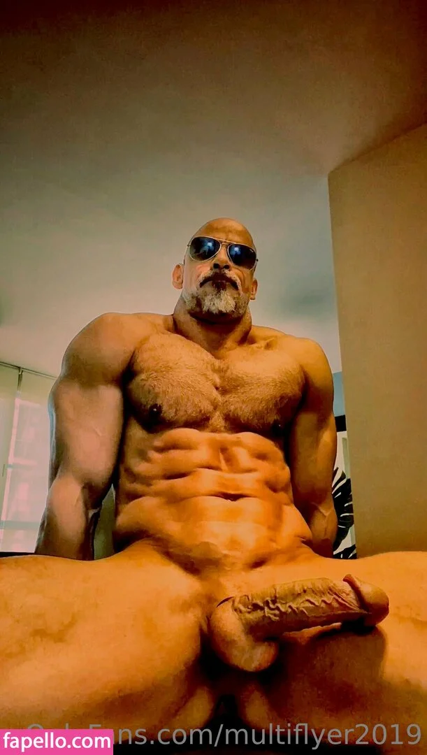 multiflyer2019 Onlyfans Photo Gallery 