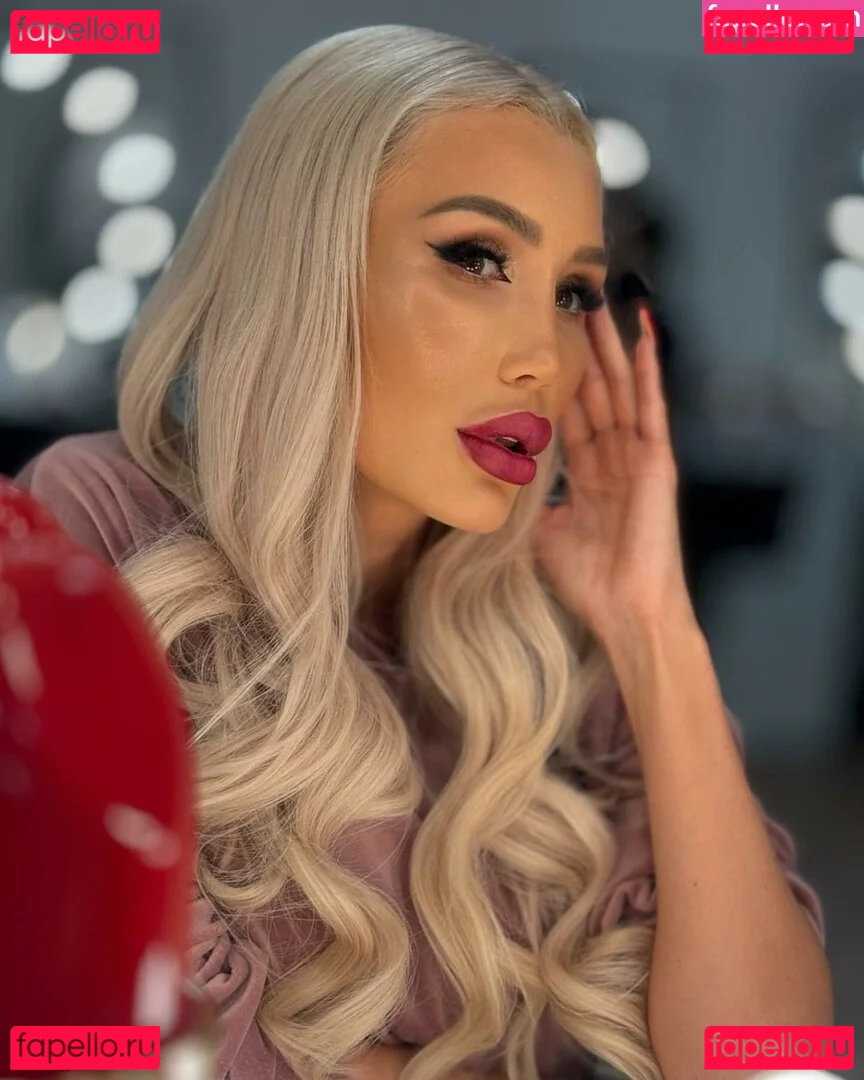 Patty Michova Onlyfans Photo Gallery 