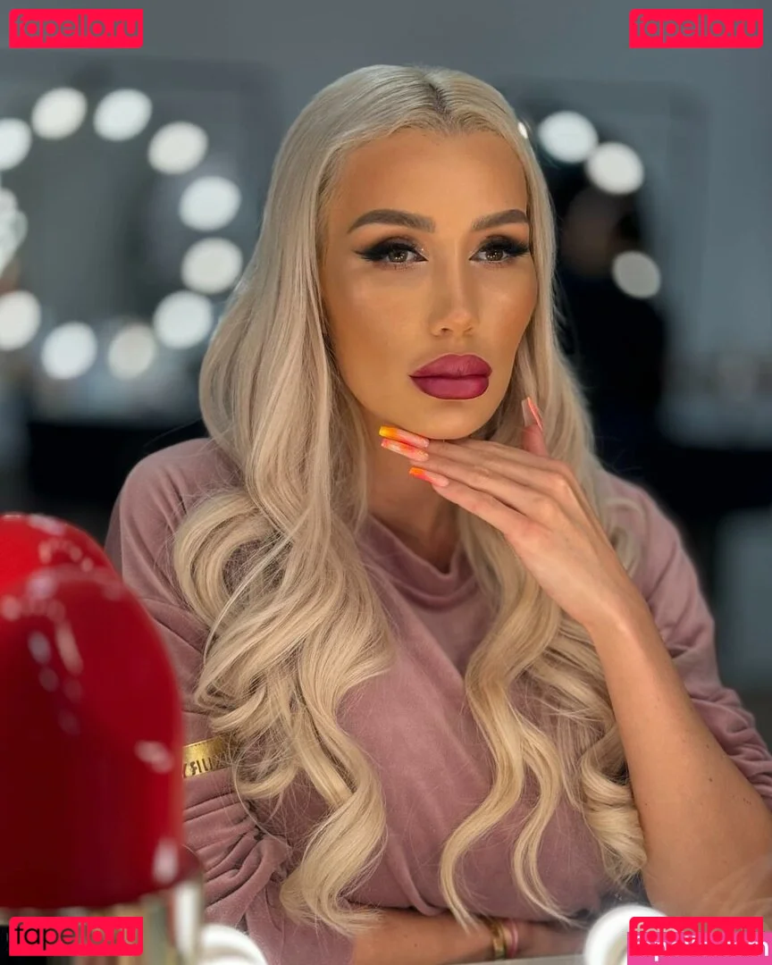 Patty Michova Onlyfans Photo Gallery 