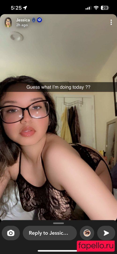 yetseniaa Onlyfans Photo Gallery 