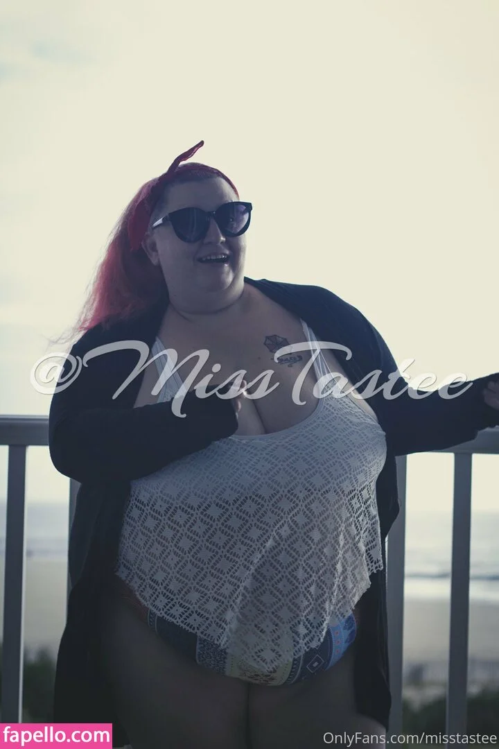 misstastee Onlyfans Photo Gallery 