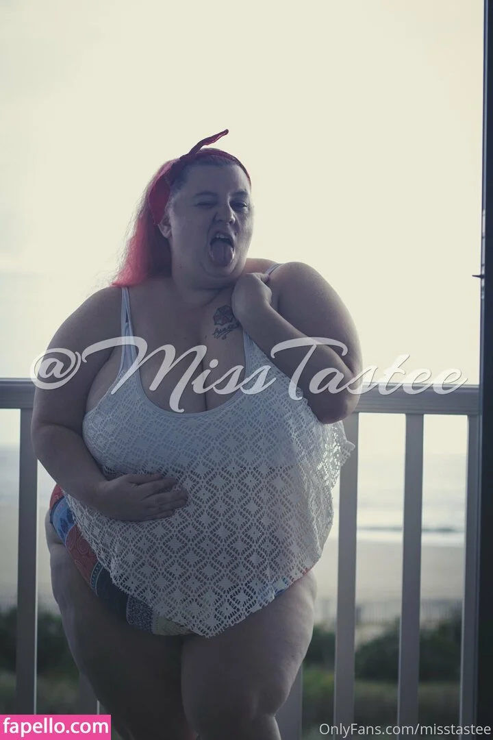 misstastee Onlyfans Photo Gallery 