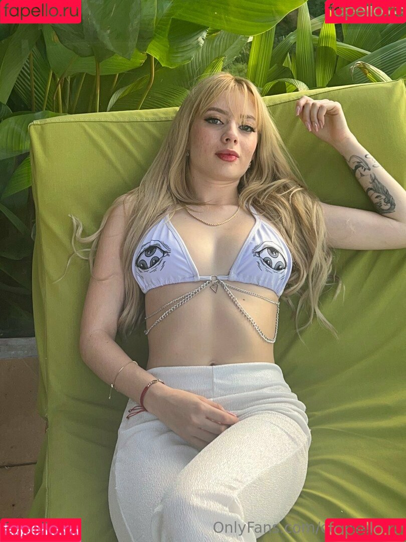 cuteselena Onlyfans Photo Gallery 