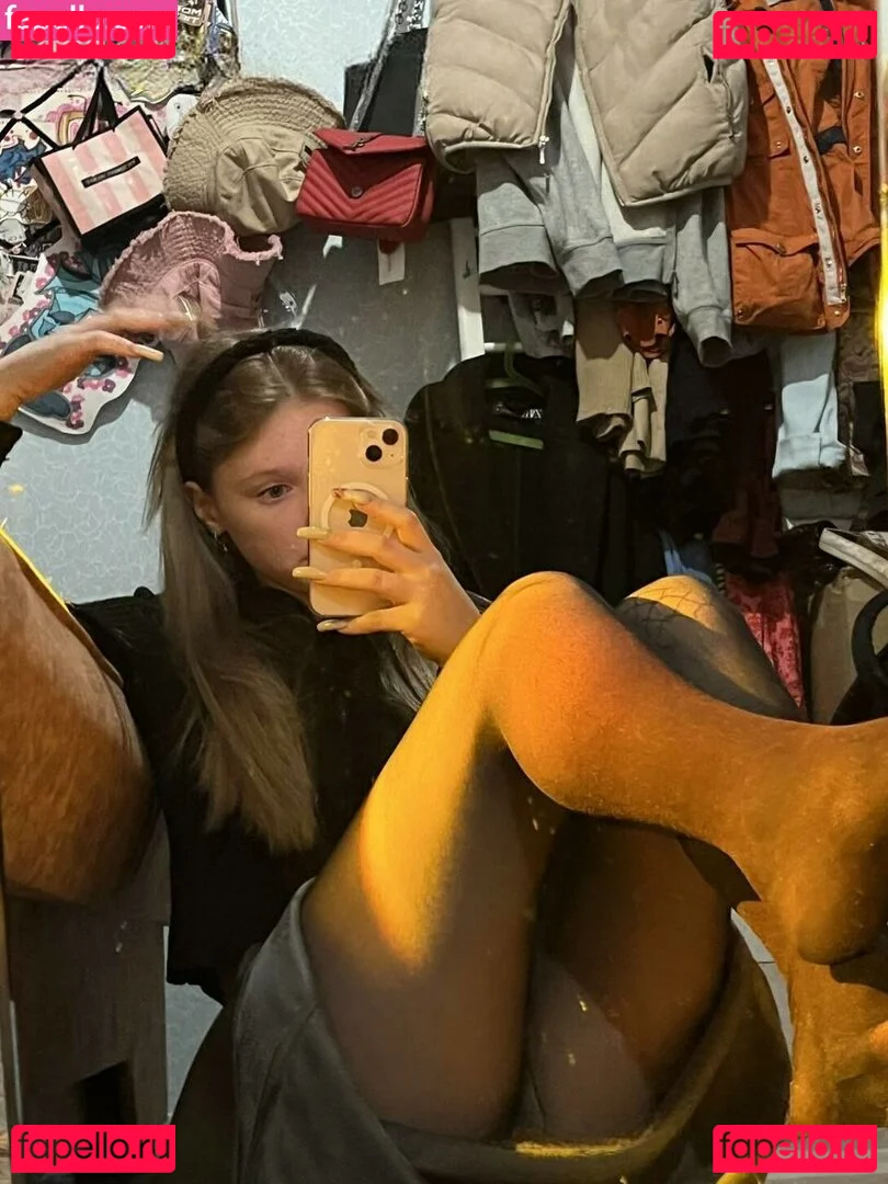 Krupa Onlyfans Photo Gallery 