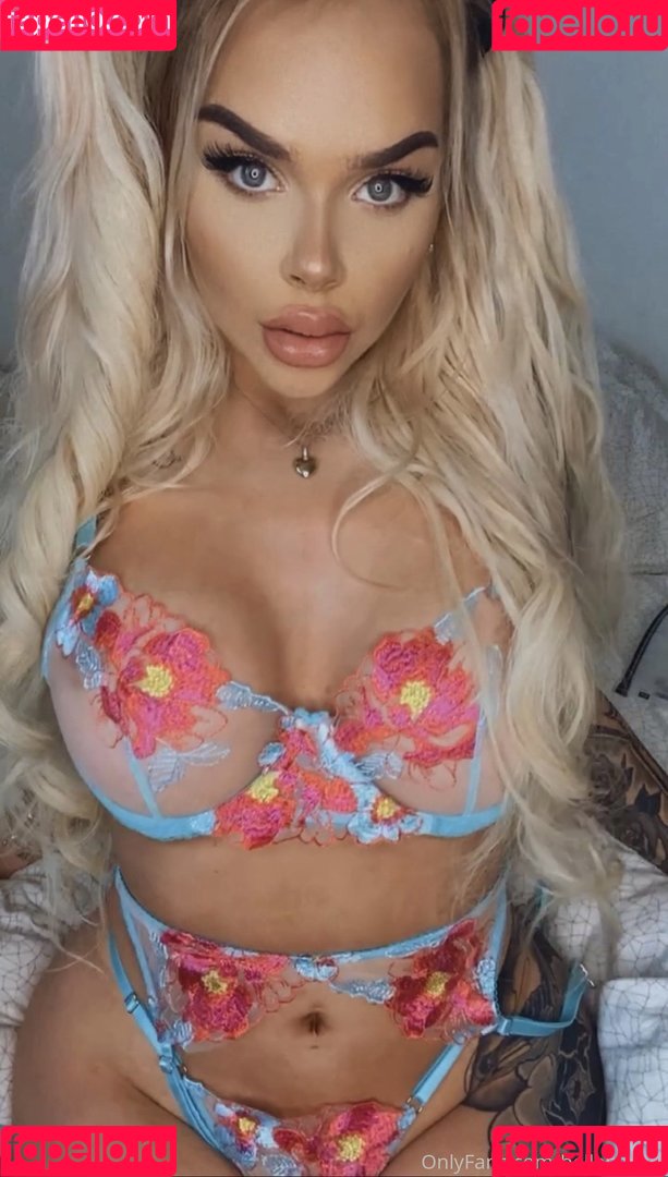 cristaxoxo Onlyfans Photo Gallery 