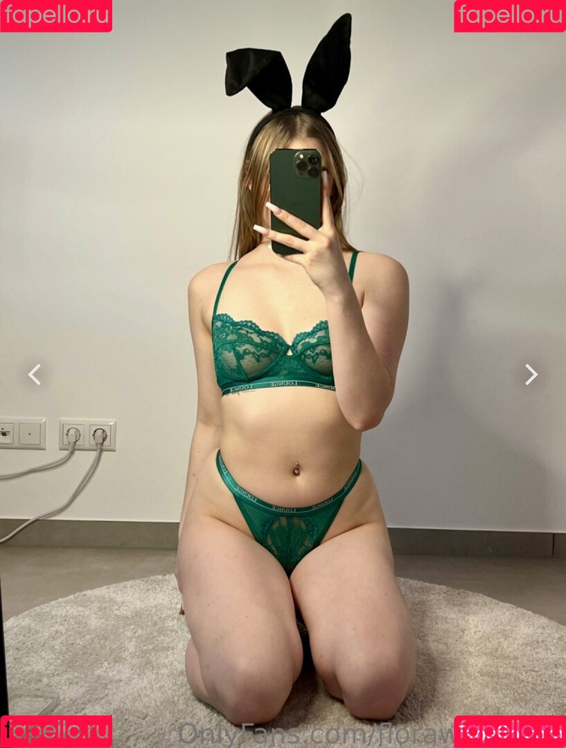 FloraWantsFun Onlyfans Photo Gallery 