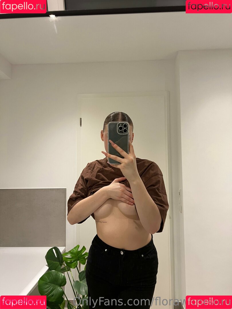 FloraWantsFun Onlyfans Photo Gallery 