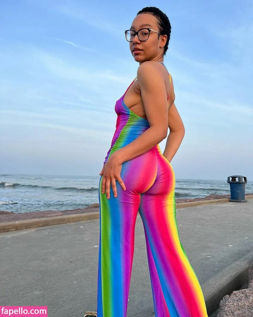 Caileneasely Onlyfans Photo Gallery 