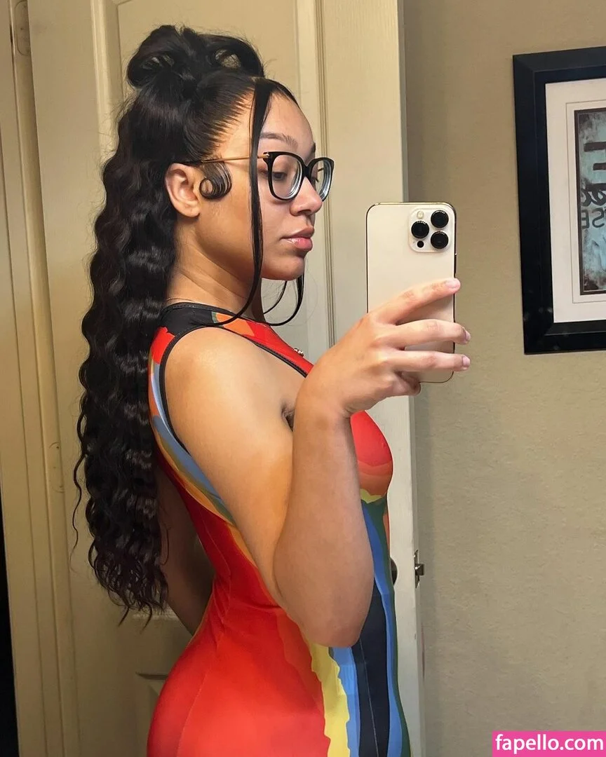 Caileneasely Onlyfans Photo Gallery 