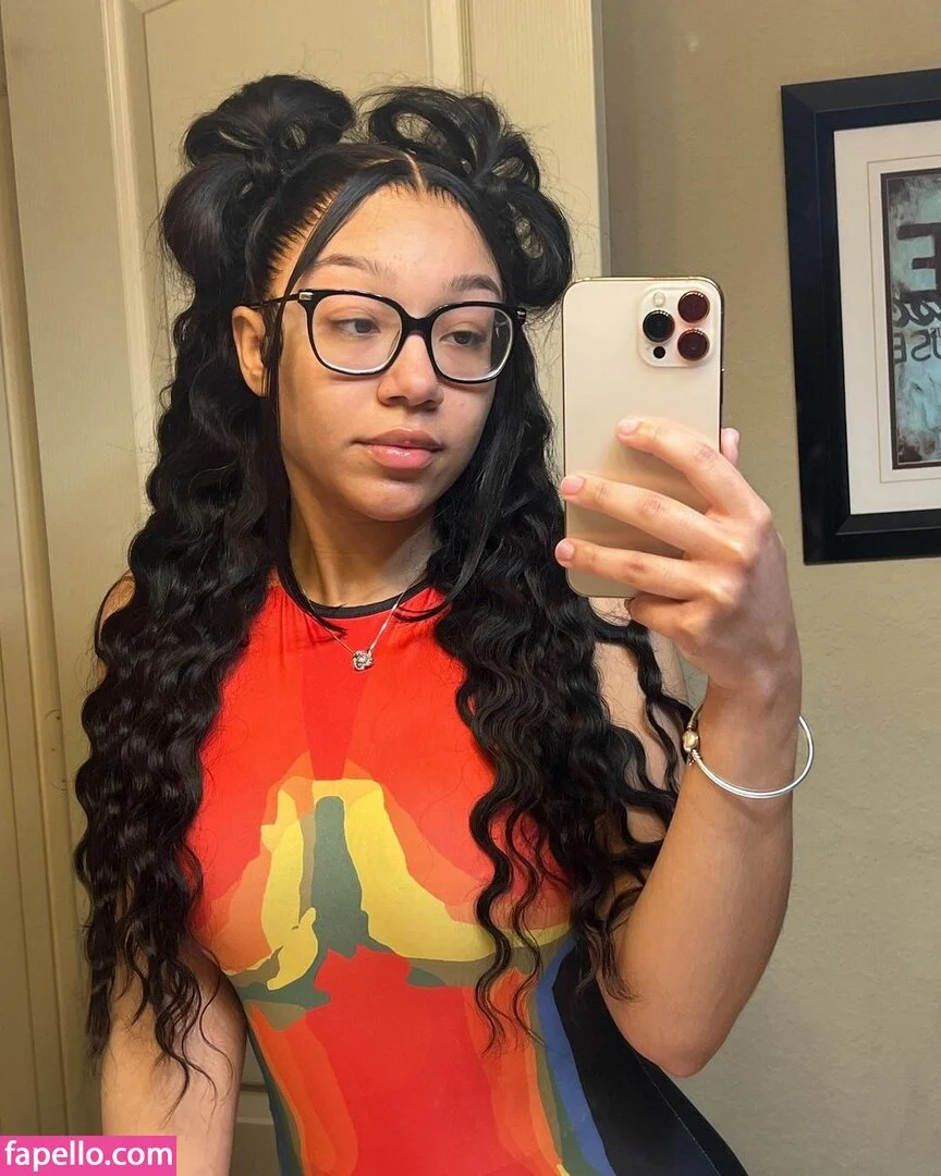 Caileneasely Onlyfans Photo Gallery 