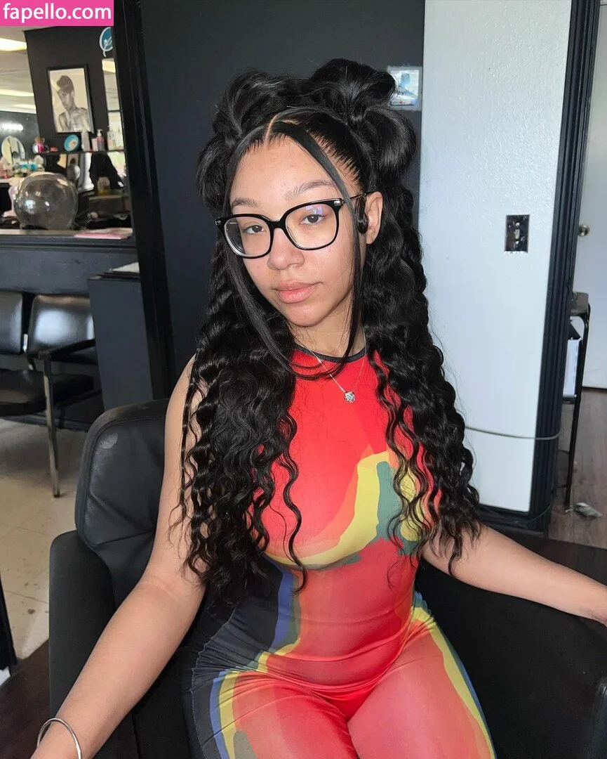 Caileneasely Onlyfans Photo Gallery 