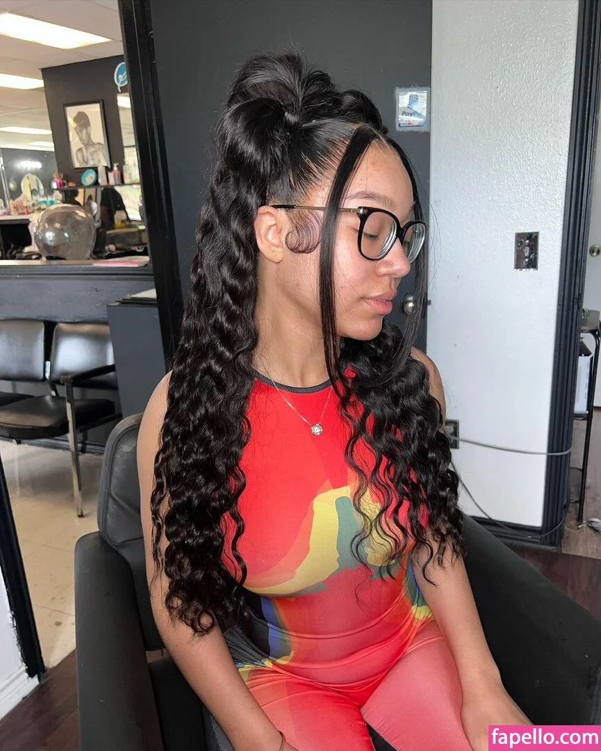 Caileneasely Onlyfans Photo Gallery 