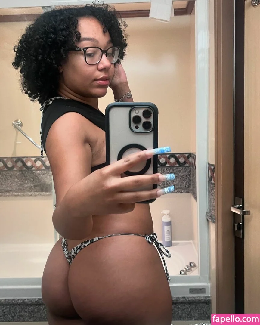 Caileneasely Onlyfans Photo Gallery 