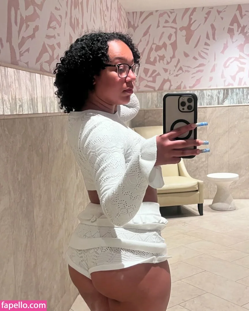 Caileneasely Onlyfans Photo Gallery 