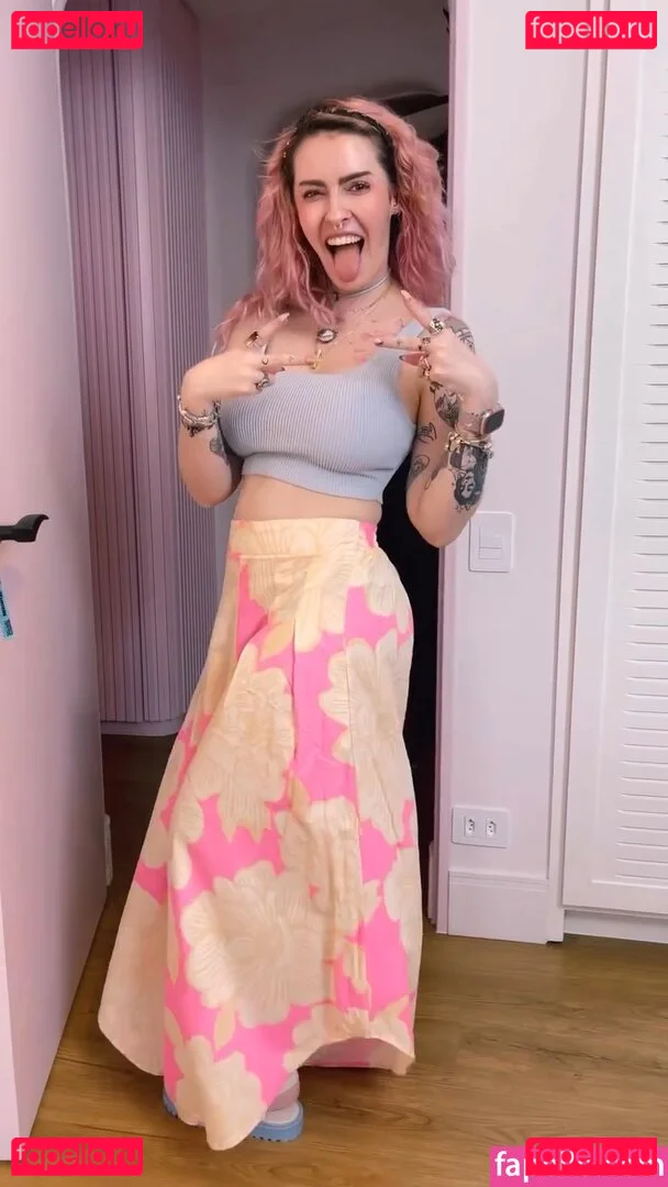 Karen Bachini Onlyfans Photo Gallery 