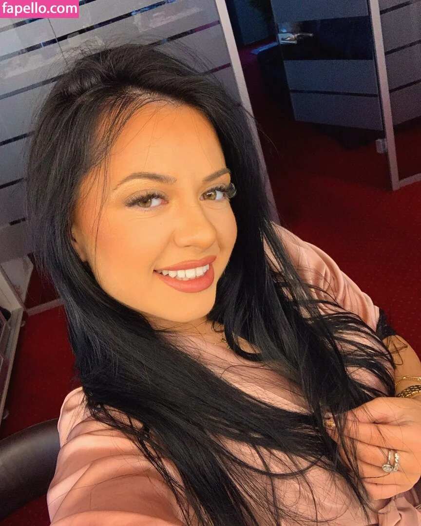 EdithOliviere Onlyfans Photo Gallery 