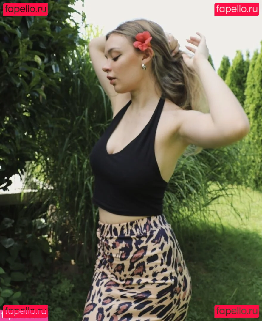 alohaleyla Onlyfans Photo Gallery 