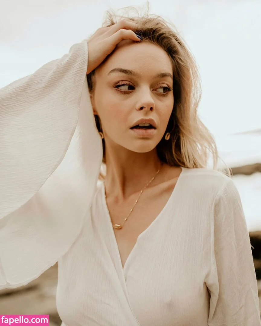 Julia Rilynn Greenhalgh Onlyfans Photo Gallery 