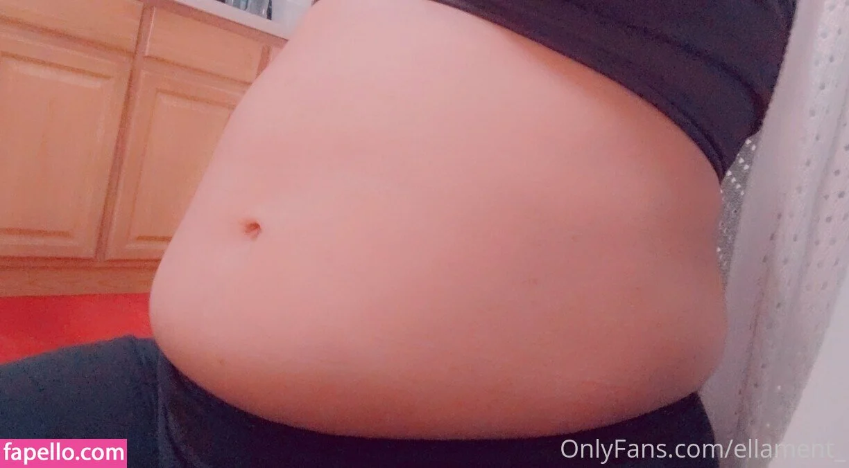 ellaeating Onlyfans Photo Gallery 