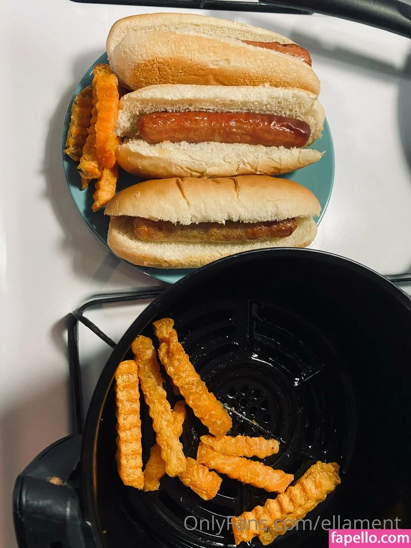 ellaeating Onlyfans Photo Gallery 