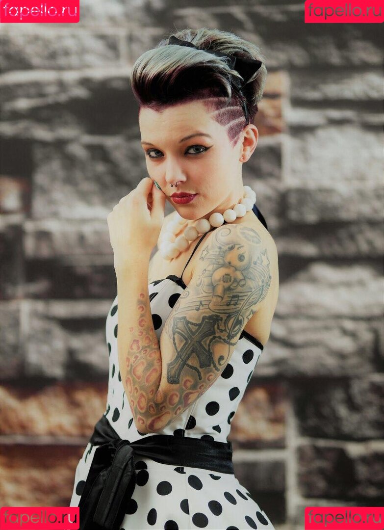 Delicious Lina Onlyfans Photo Gallery 