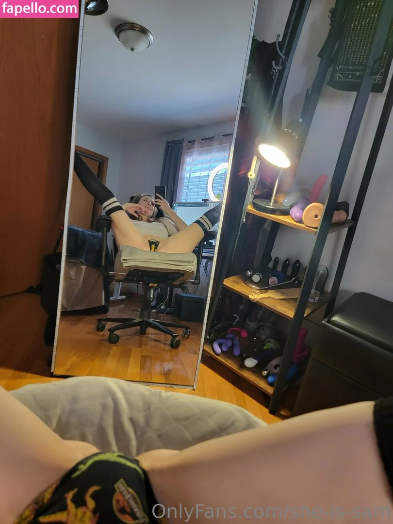 she-is-sam Onlyfans Photo Gallery 