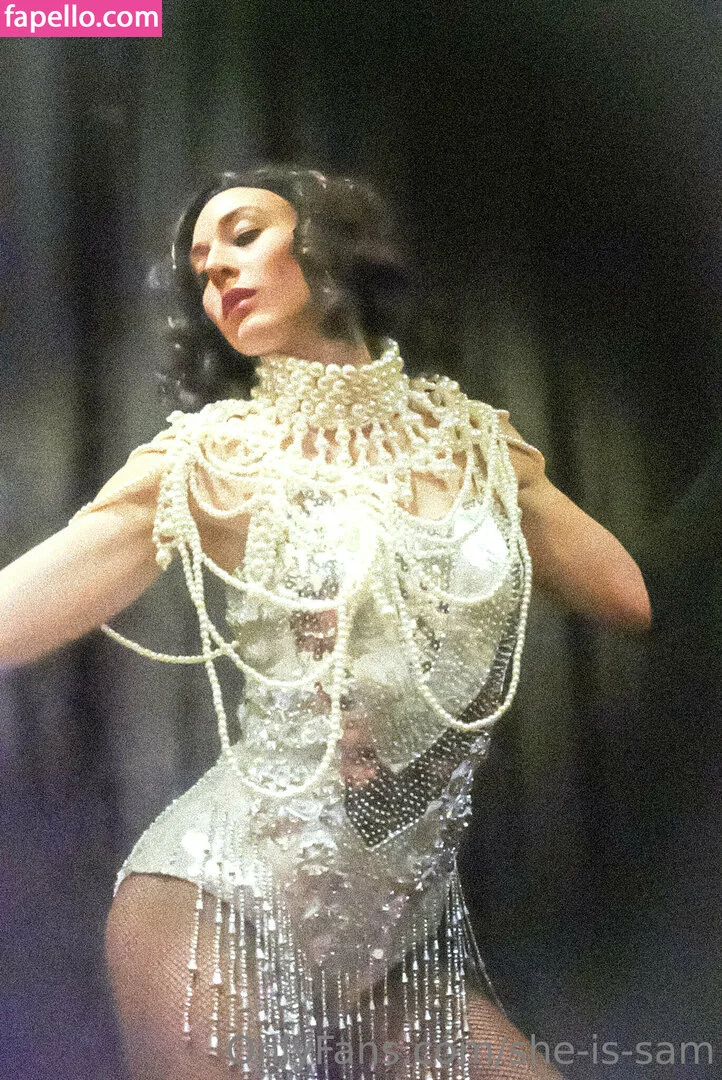 she-is-sam Onlyfans Photo Gallery 